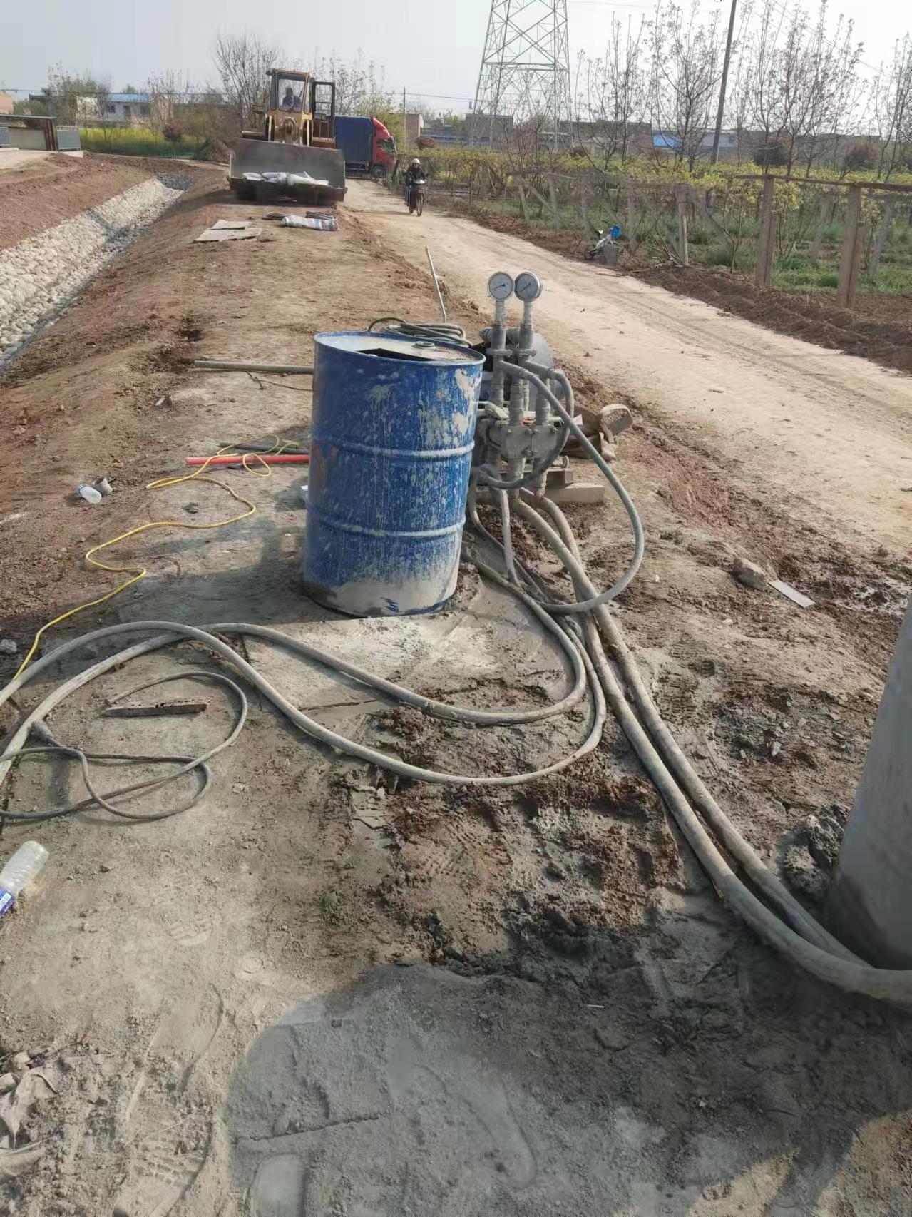 长征镇顶管注浆